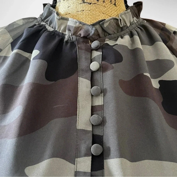 GENERATION‎ LOVE Noa Blouse Camouflage With Ruffle Details XS | EUC - Picture 8 of 10